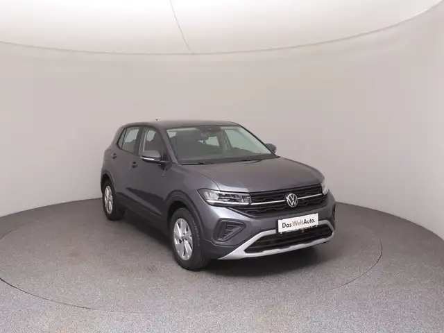 Volkswagen T-Cross view 2
