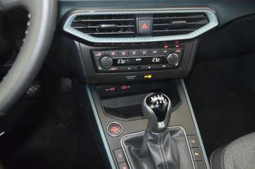 Bild 14 SEAT Arona Xperience AHK Virtual ACC Navi full link Kamera