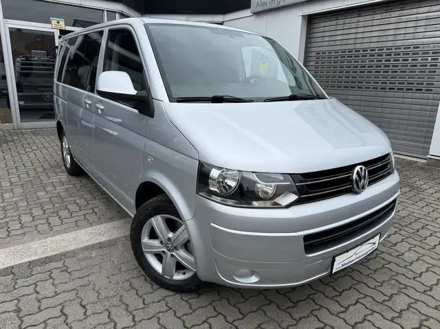 Volkswagen T5 Multivan Caravelle Comfortline 8Sitzer DSG mit Klima/AHK/