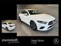 Mercedes-Benz A 180 A180 Limousine Progressive LED/MBUX++/PTS/Kamera Weiß - thumbnail 1