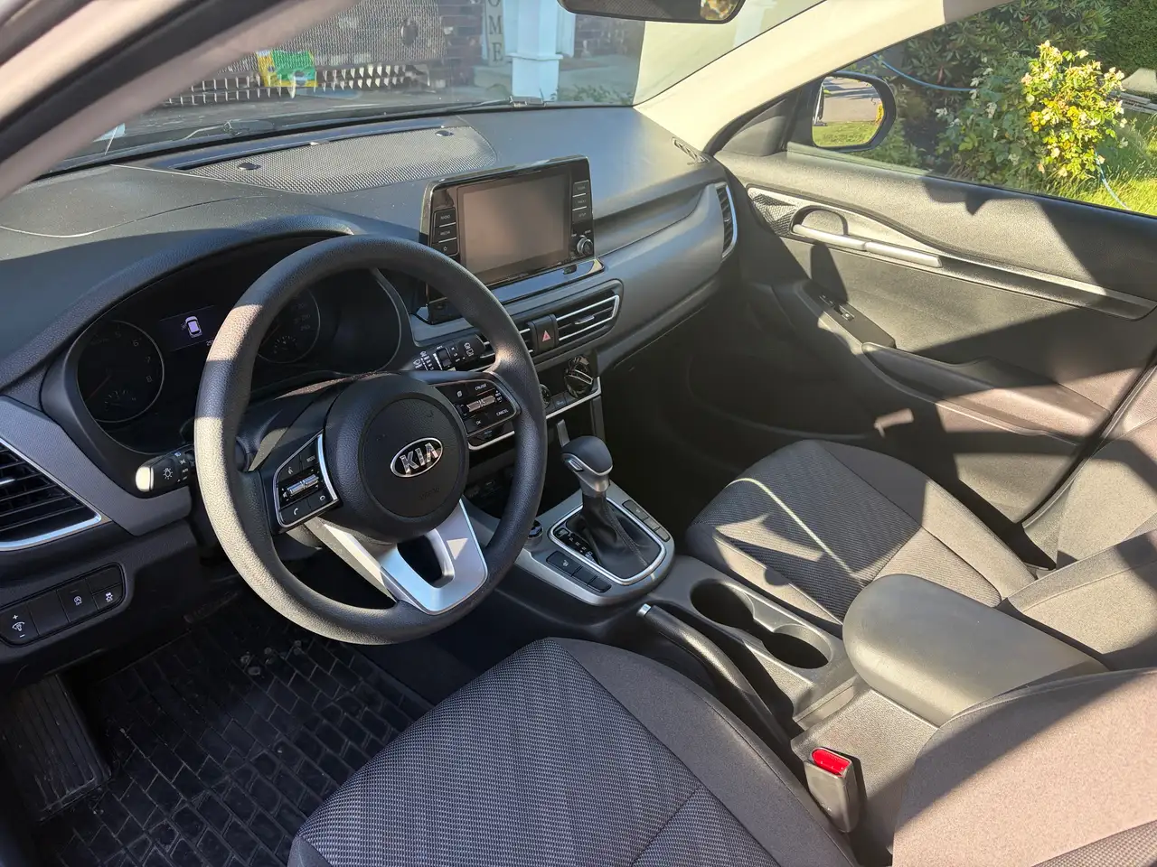 Kia Seltos photo Kia Seltos
