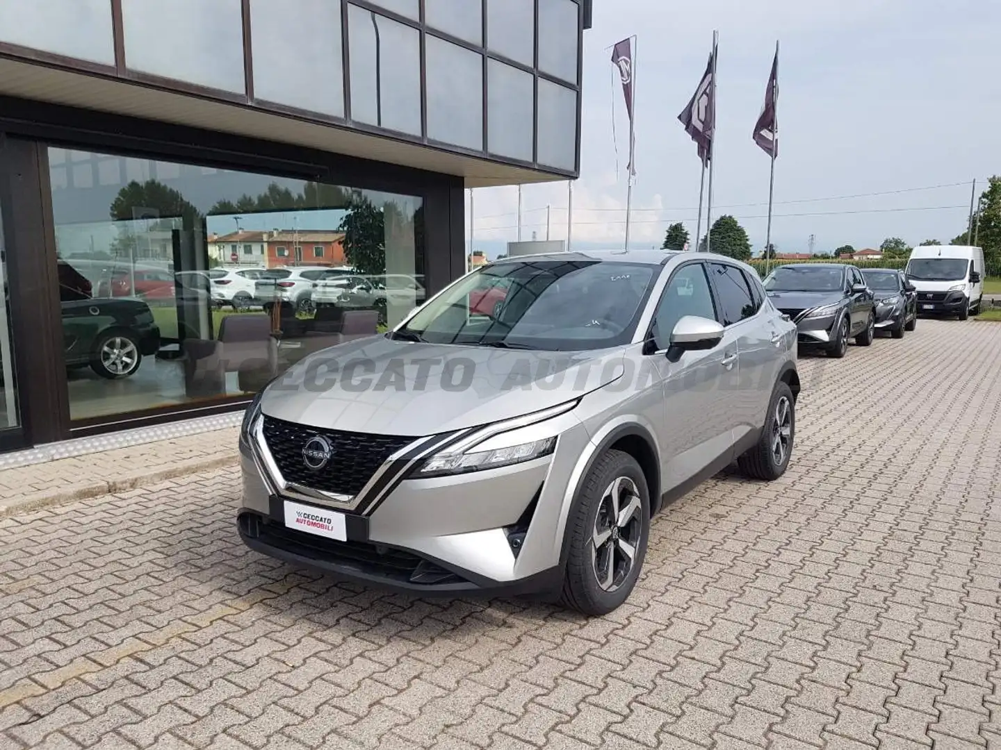 Nissan Qashqai Qashqai 1.3 mhev N-Connecta 2wd 140cv Grijs - 1