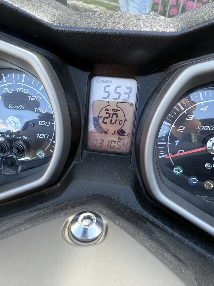 Yamaha X-Max 400 - 1