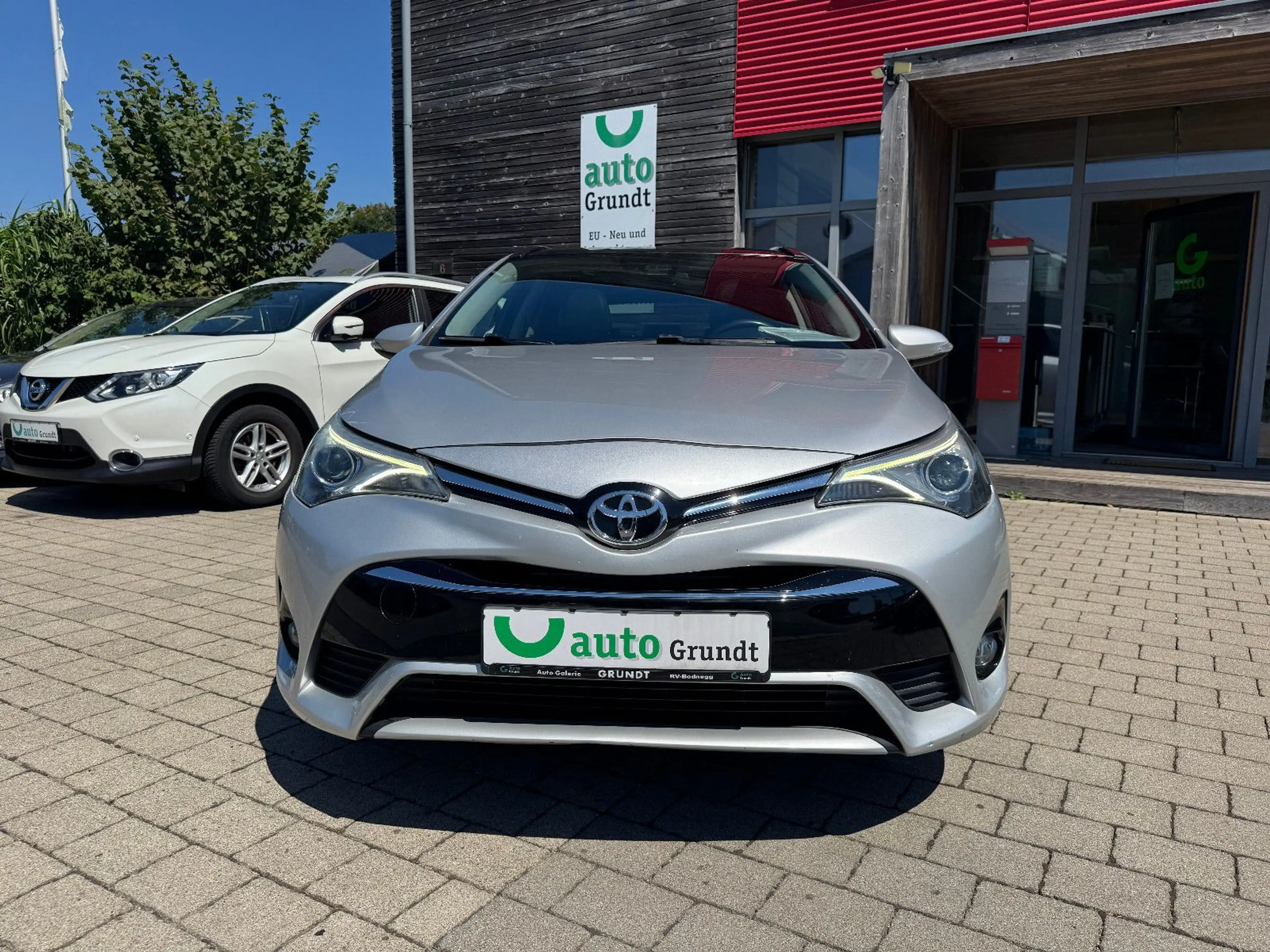 Toyota Avensis Touring Sports Executive Leder Panorama — photo 5