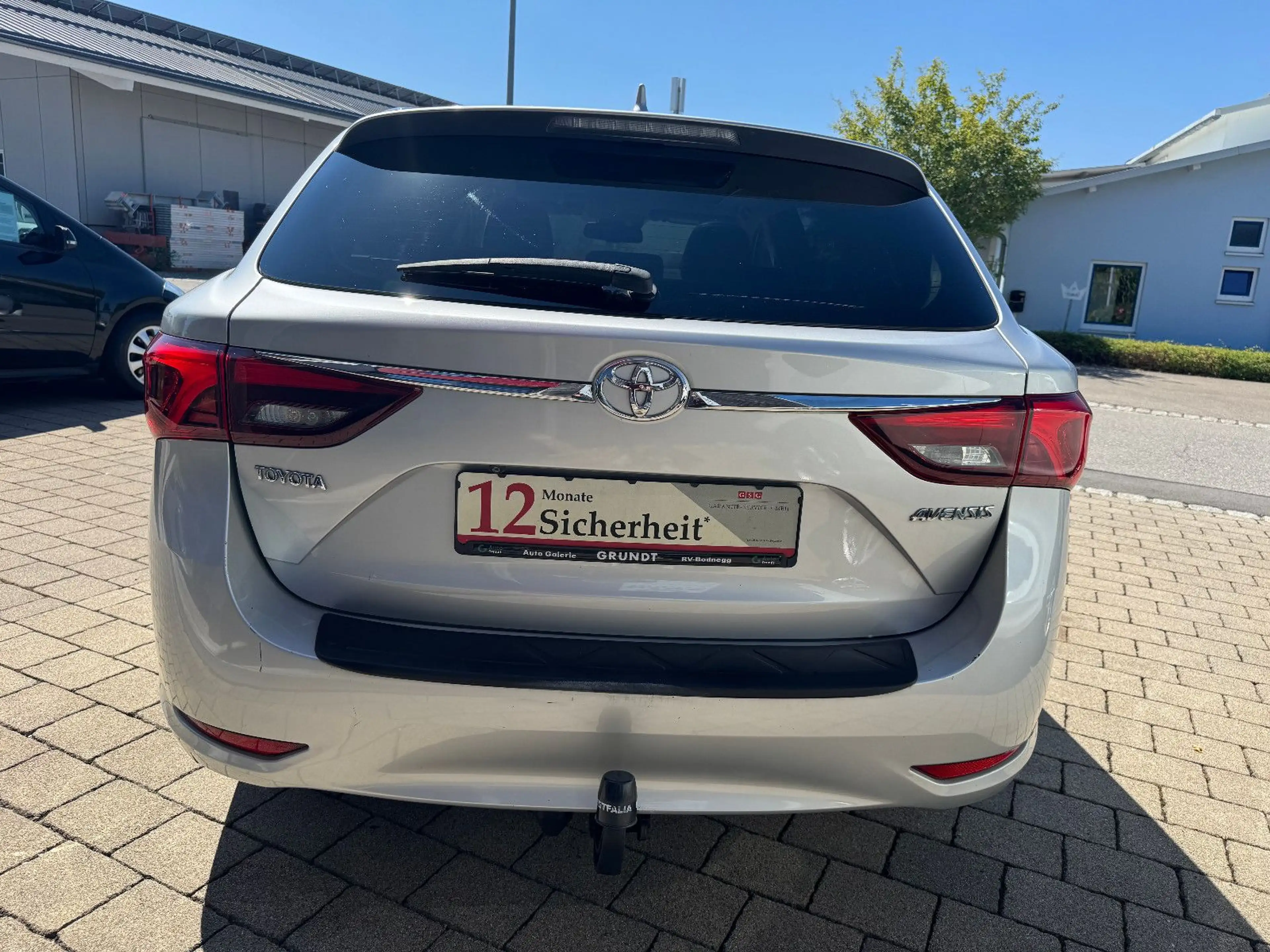 Toyota Avensis Touring Sports Executive Leder Panorama — photo 11