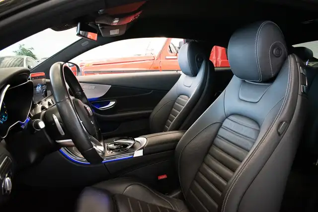 Mercedes-Benz C Class view 8