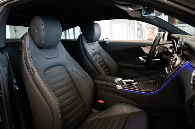 Mercedes-Benz C Class view 9