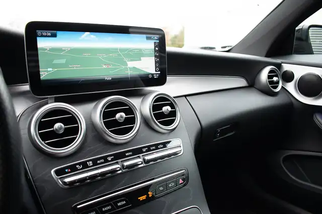 Mercedes-Benz C Class view 13