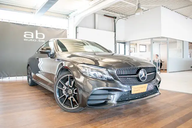 Mercedes-Benz C Class view 3
