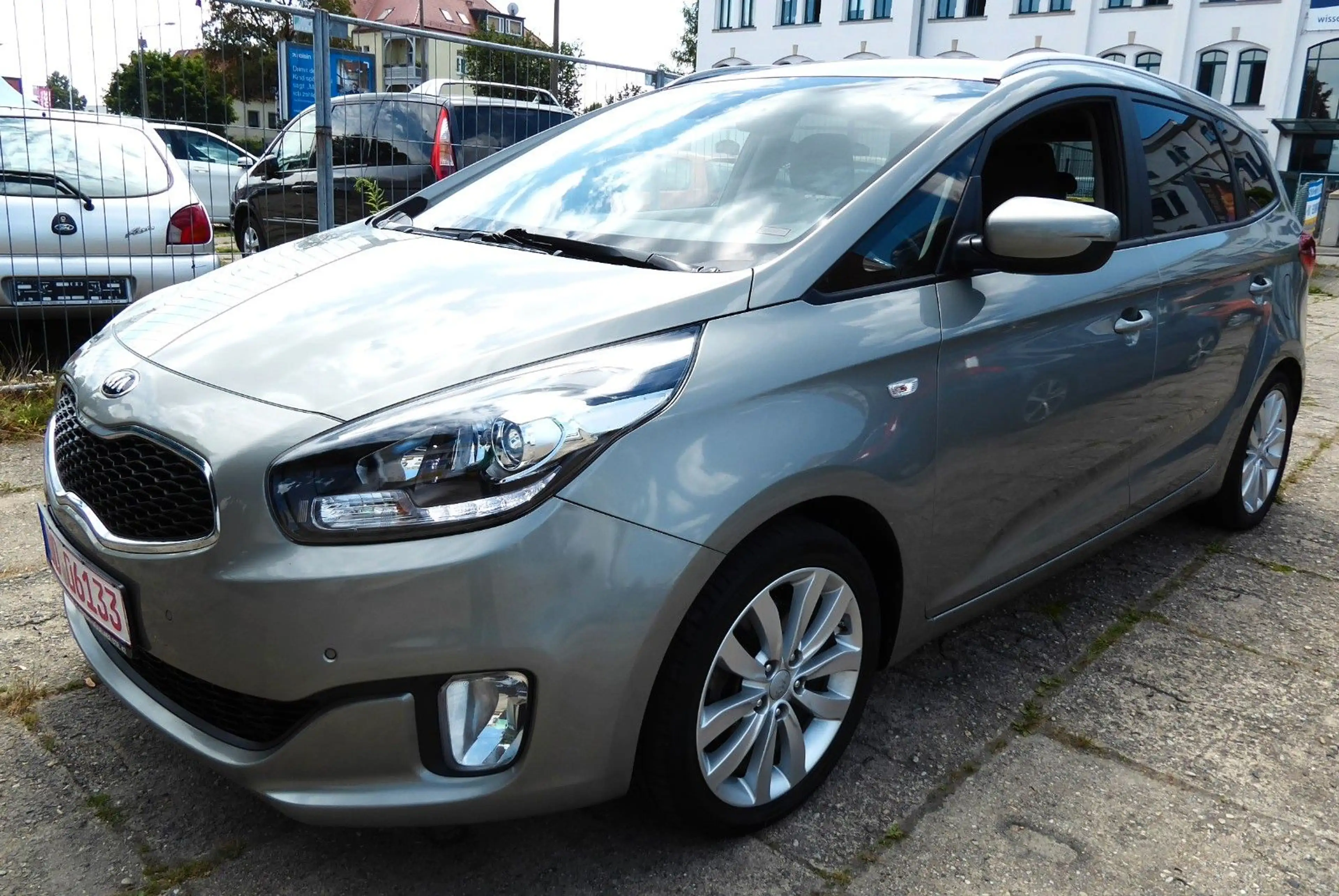 Kia Carens UEFA Euro 2016 Navi,Kamera,Alu,Tempom.Eu6