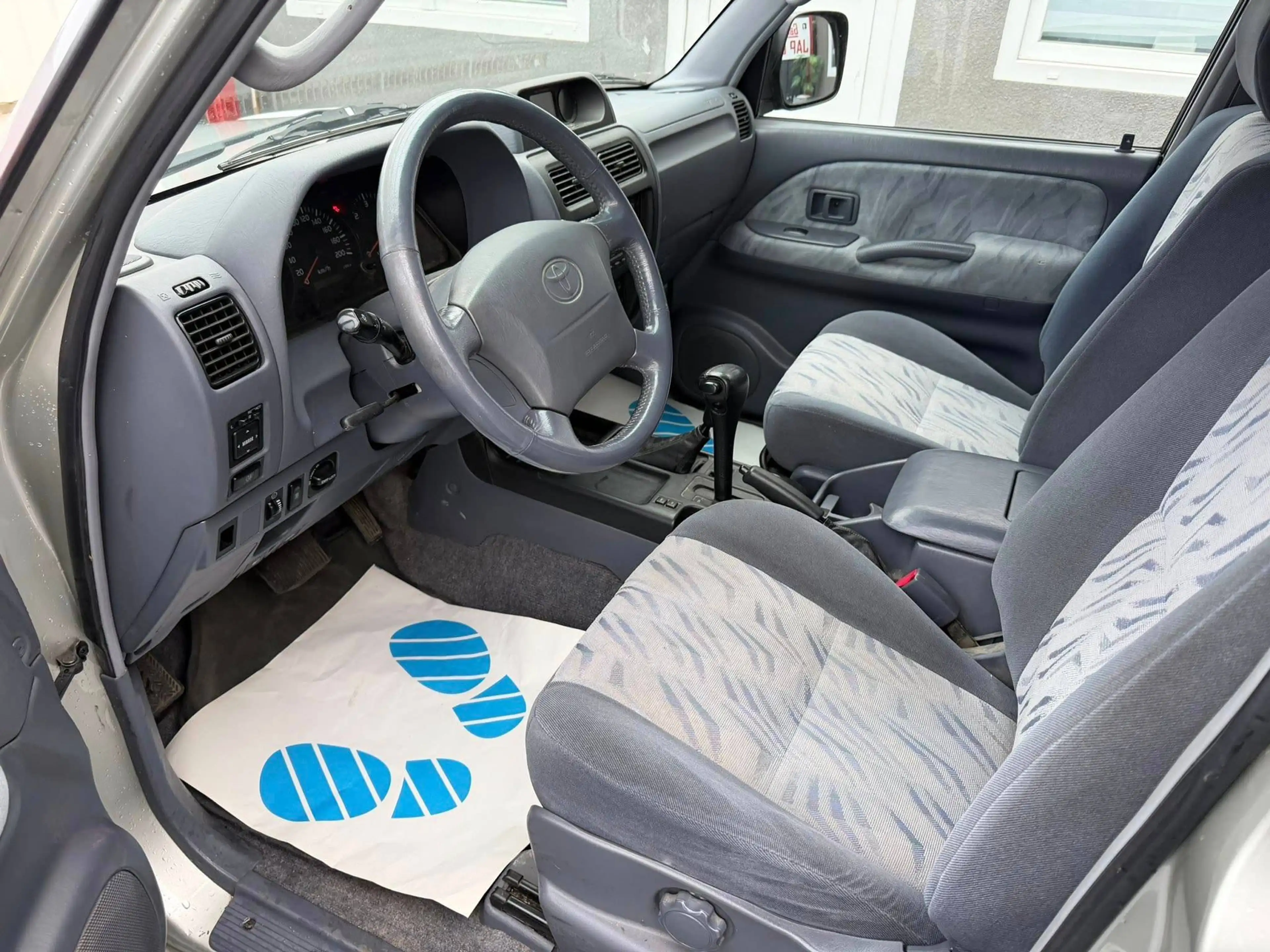 Toyota Land Cruiser 3 portes 5 places clim prix marchand — photo 6