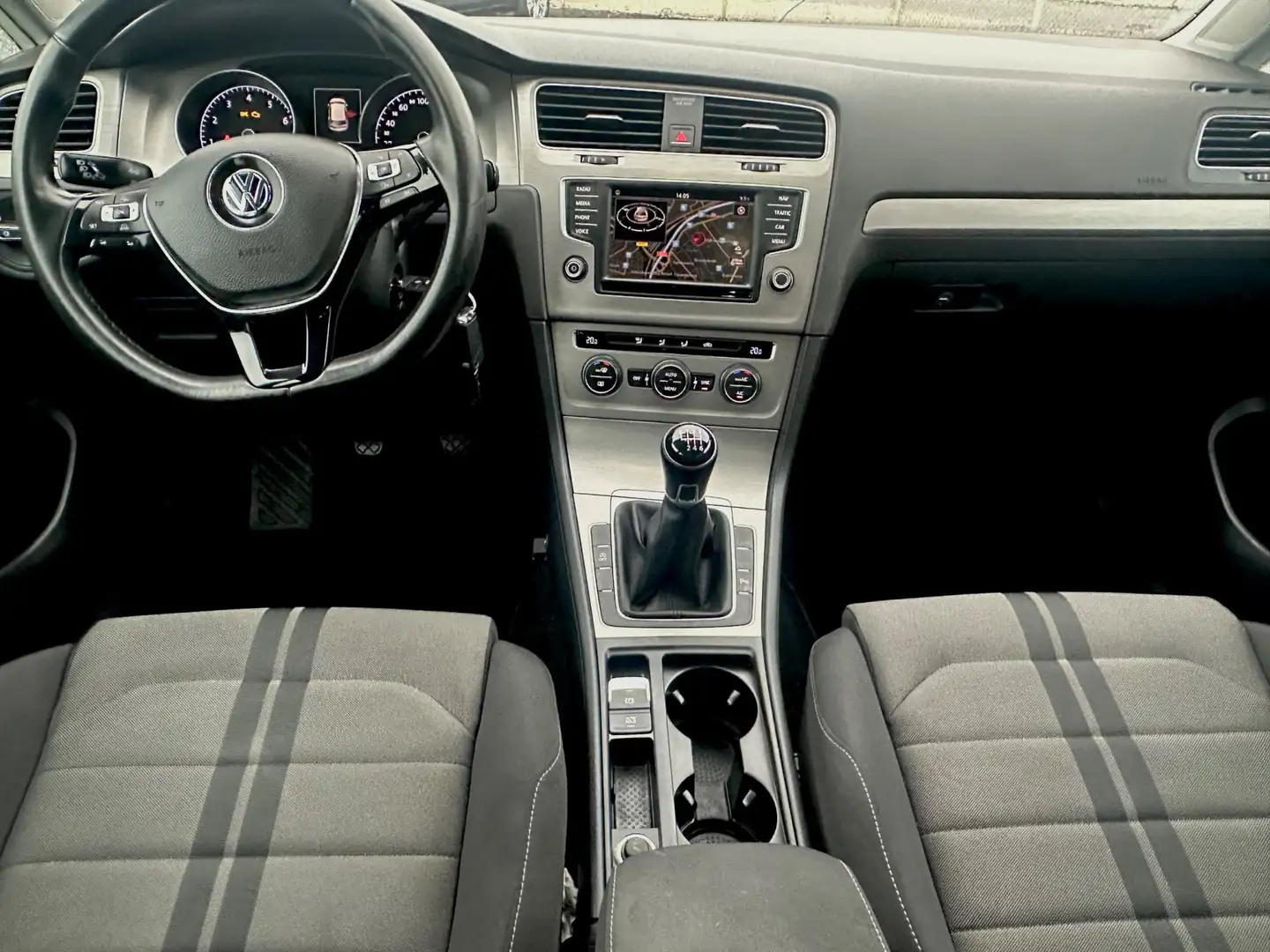 Volkswagen Golf 1.0 TSI Connected Series/CAMERA/NAVI/NW APK Noir - 2