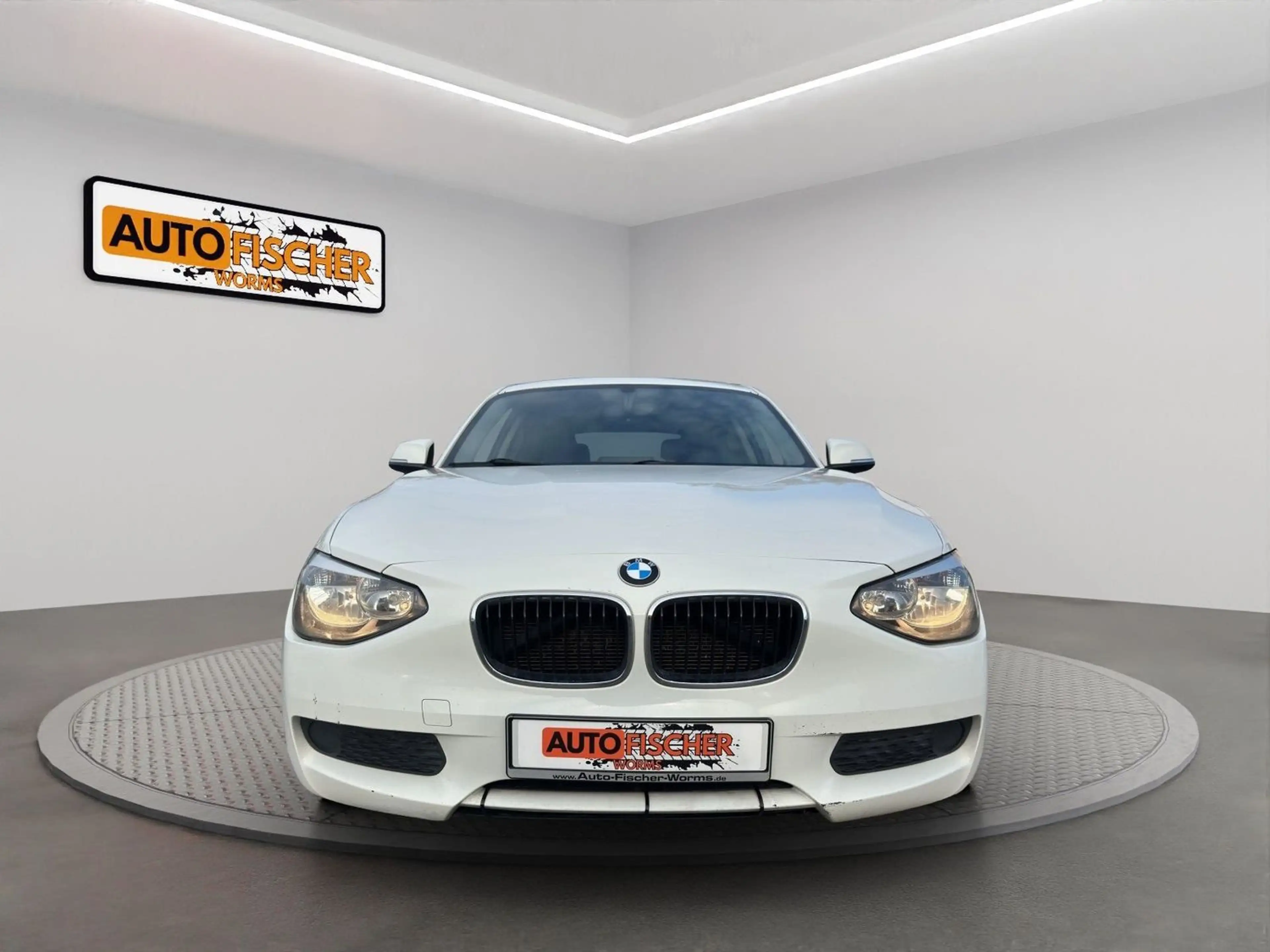 BMW 118 d "HU neu" — photo 2