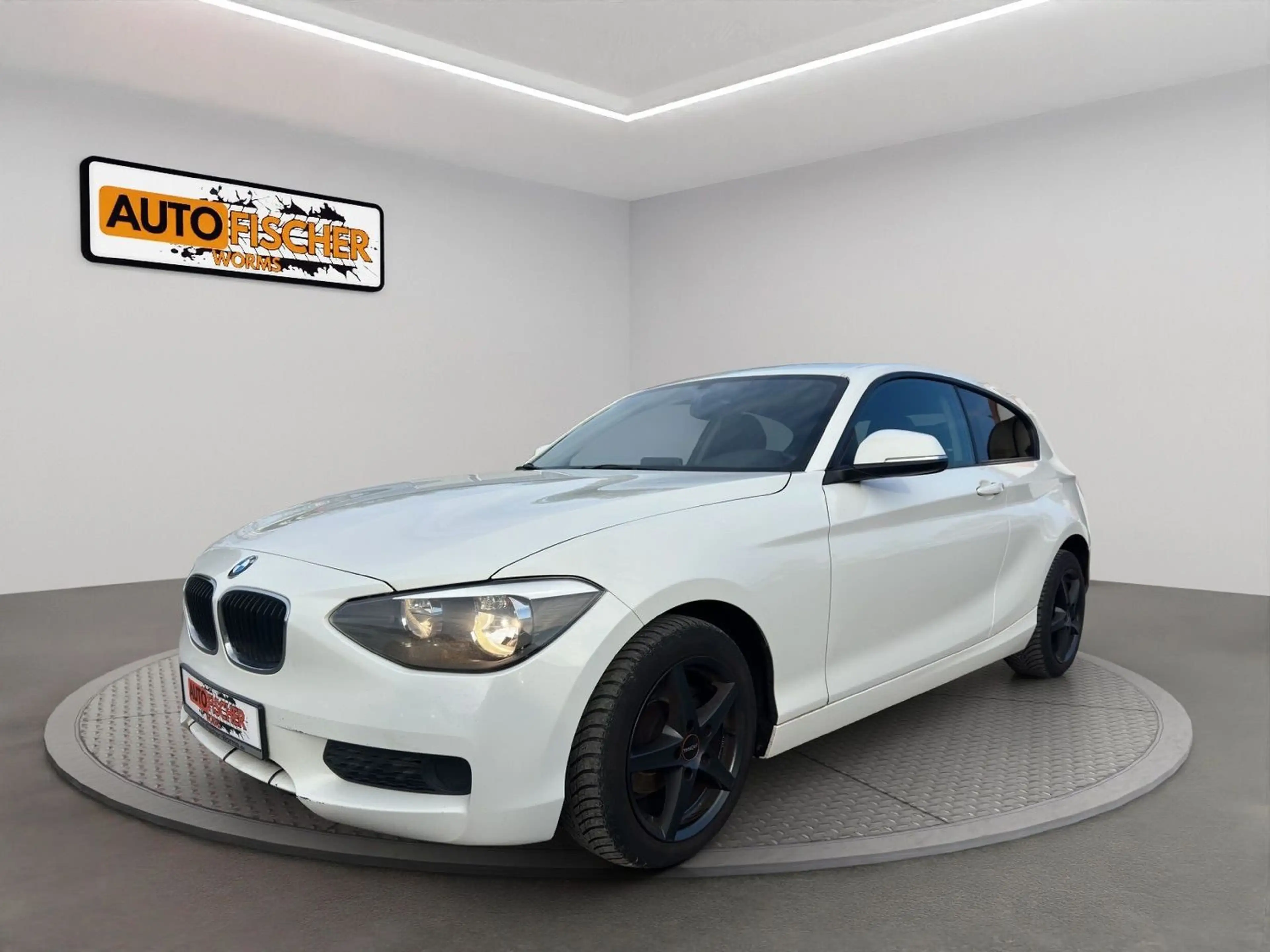 BMW 118 d "HU neu" — photo 3