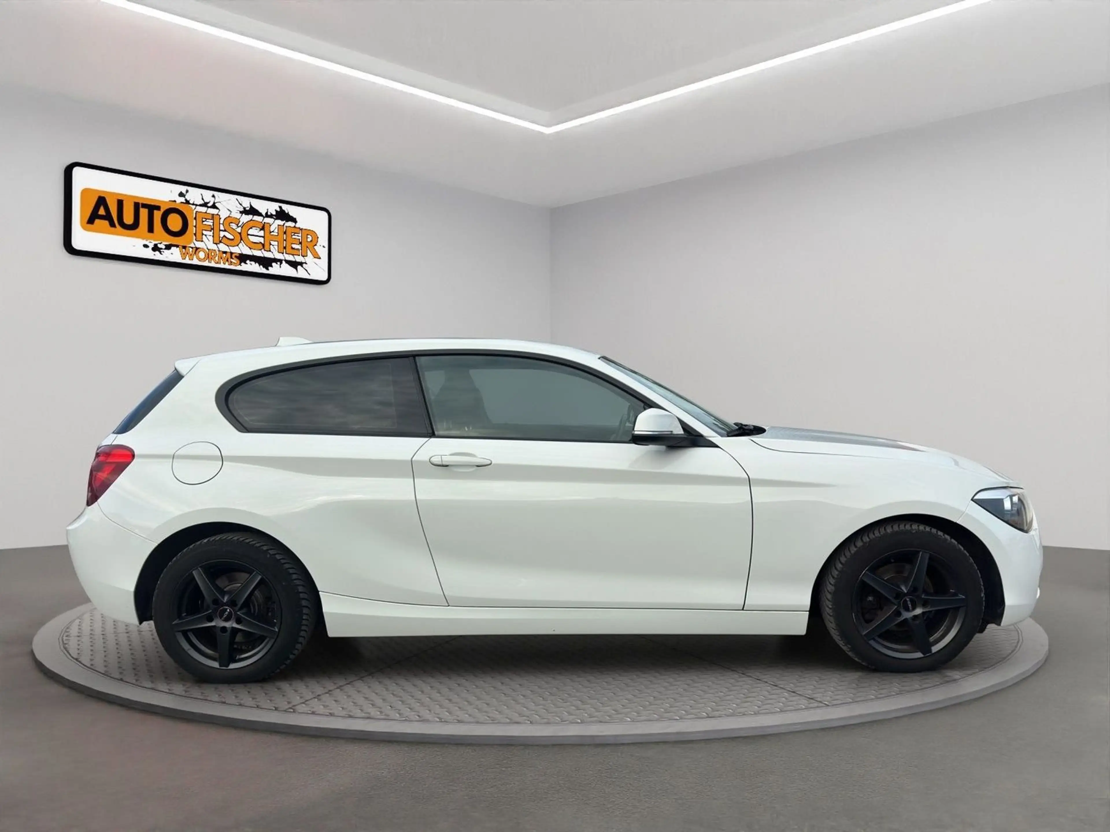 BMW 118 d "HU neu" — photo 8