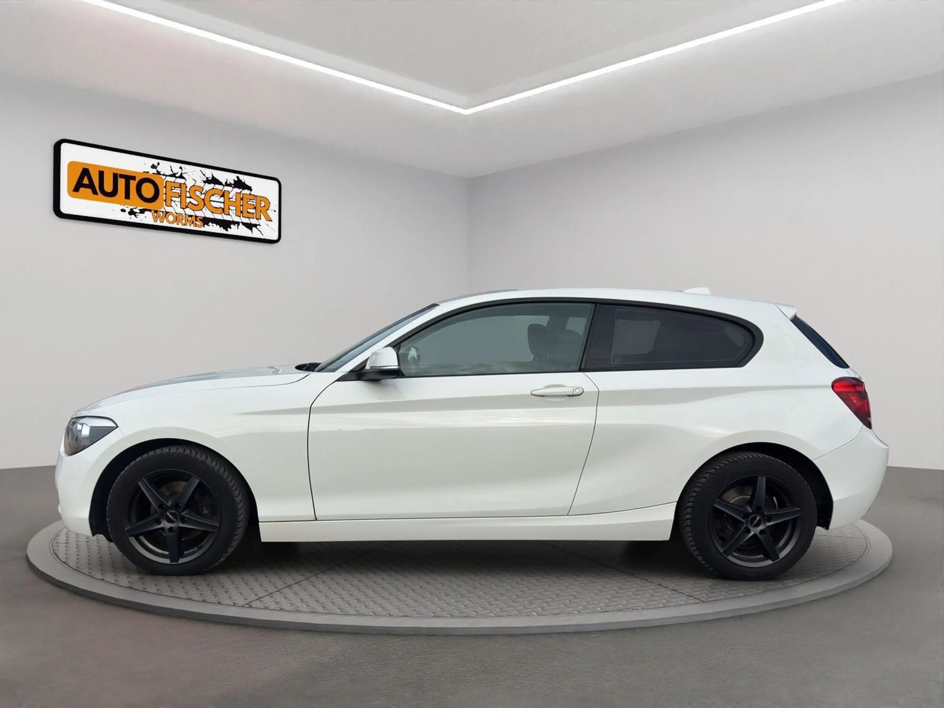 BMW 118 d "HU neu" — photo 4