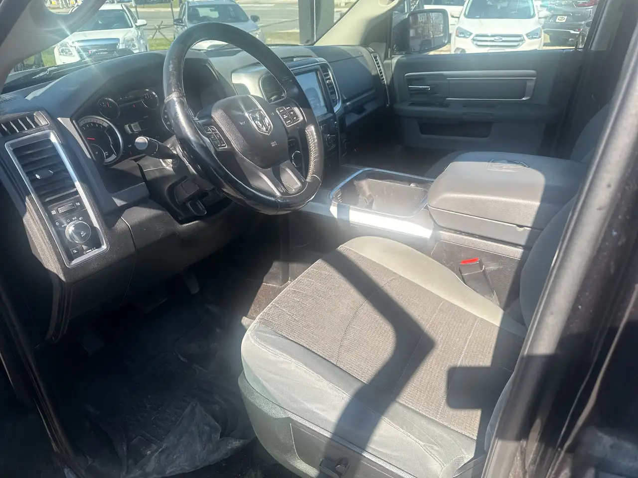 RAM 1500 снимка RAM 1500