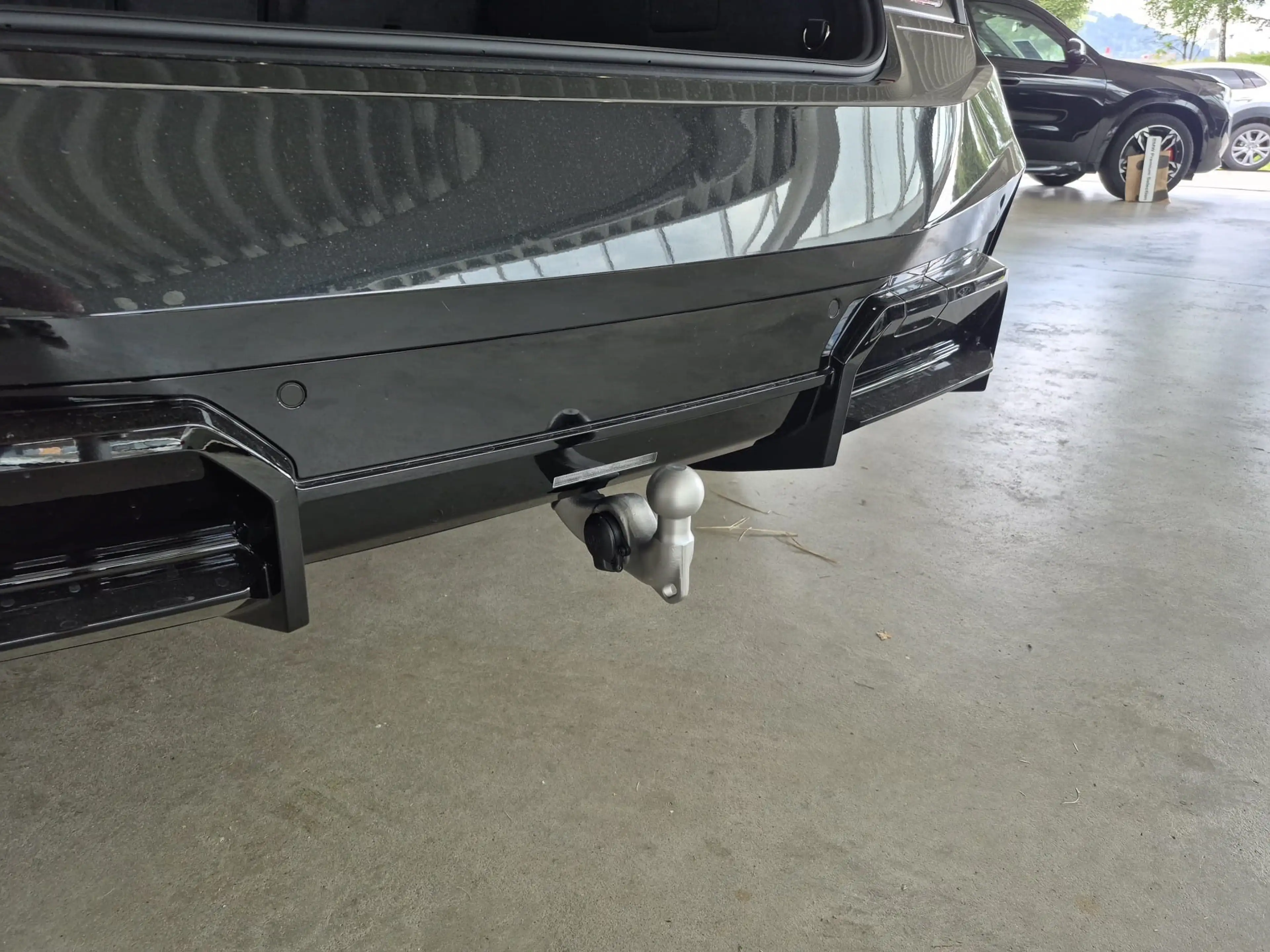 BMW iX xDrive45 M Sportpaket Pro / AHK — photo 12