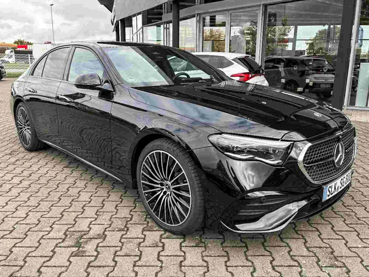 Mercedes-Benz E 450 d 4M AMG MBUX+360°+DIG-LED+Distro+Standhzg Schwarz - 2
