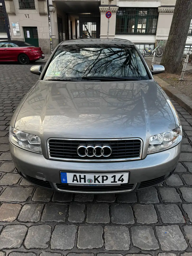 Audi A4 A4 2.0 Silber - 1