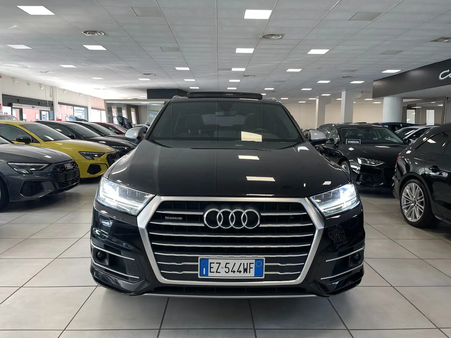 Audi Q7 3.0 tdi Business Plus quattro tiptronic Nero - 2