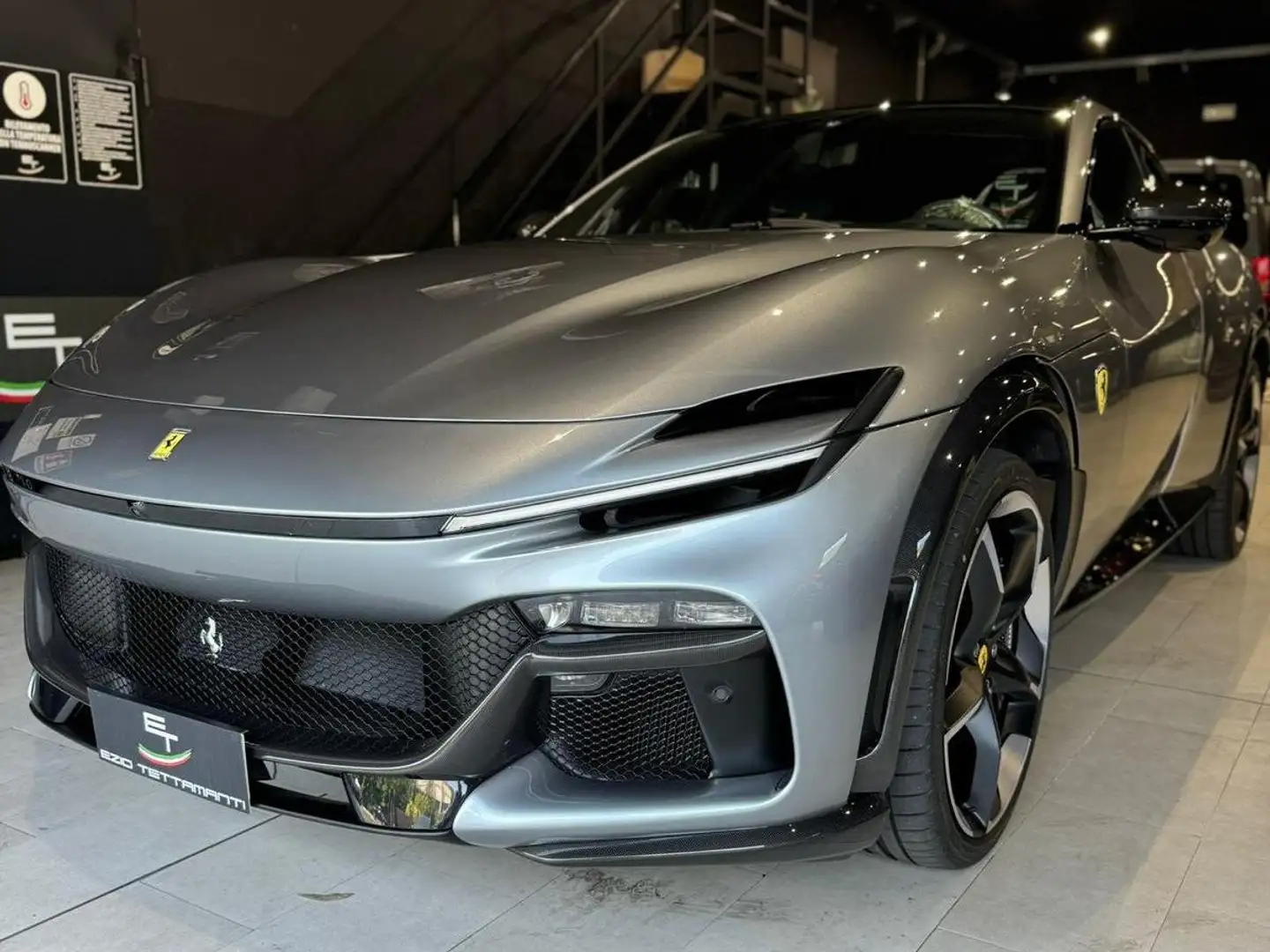 Ferrari Purosangue 6.5 Azul - 2