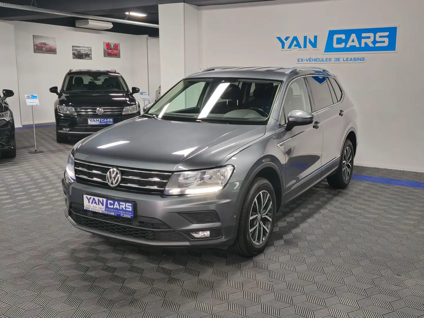 Volkswagen Tiguan Allspace 2.0 TDi * 7 PLACES * AUTO. * GARANTIE *COMFORTLINE Noir - 1