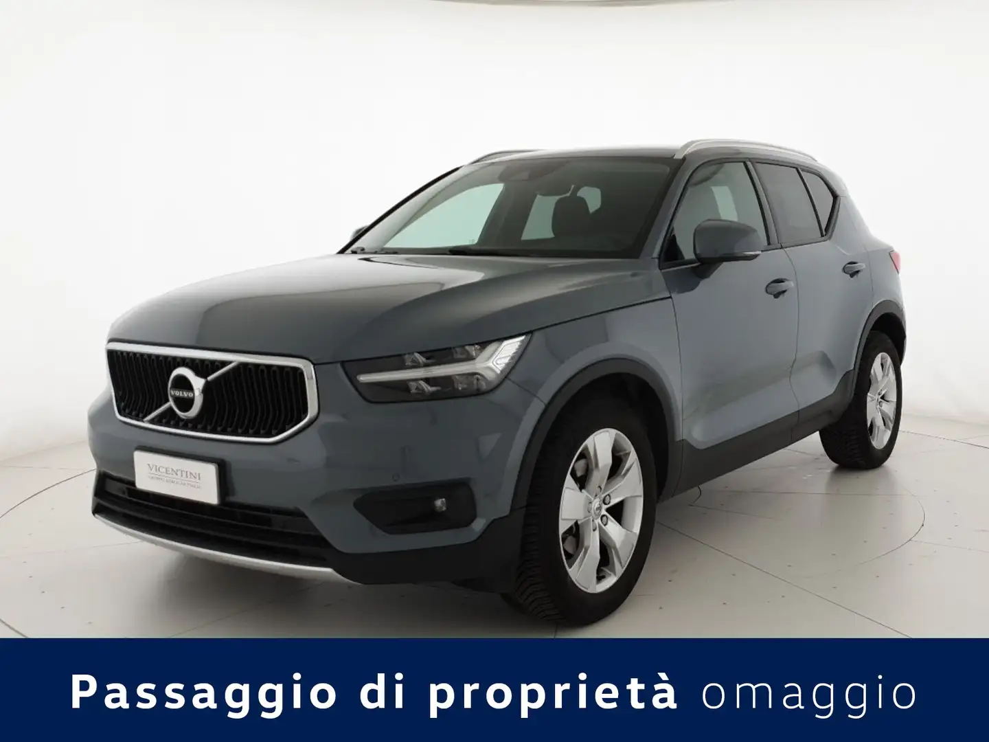 Volvo XC40 1.5 t3 momentum 163cv my21 Grijs - 1