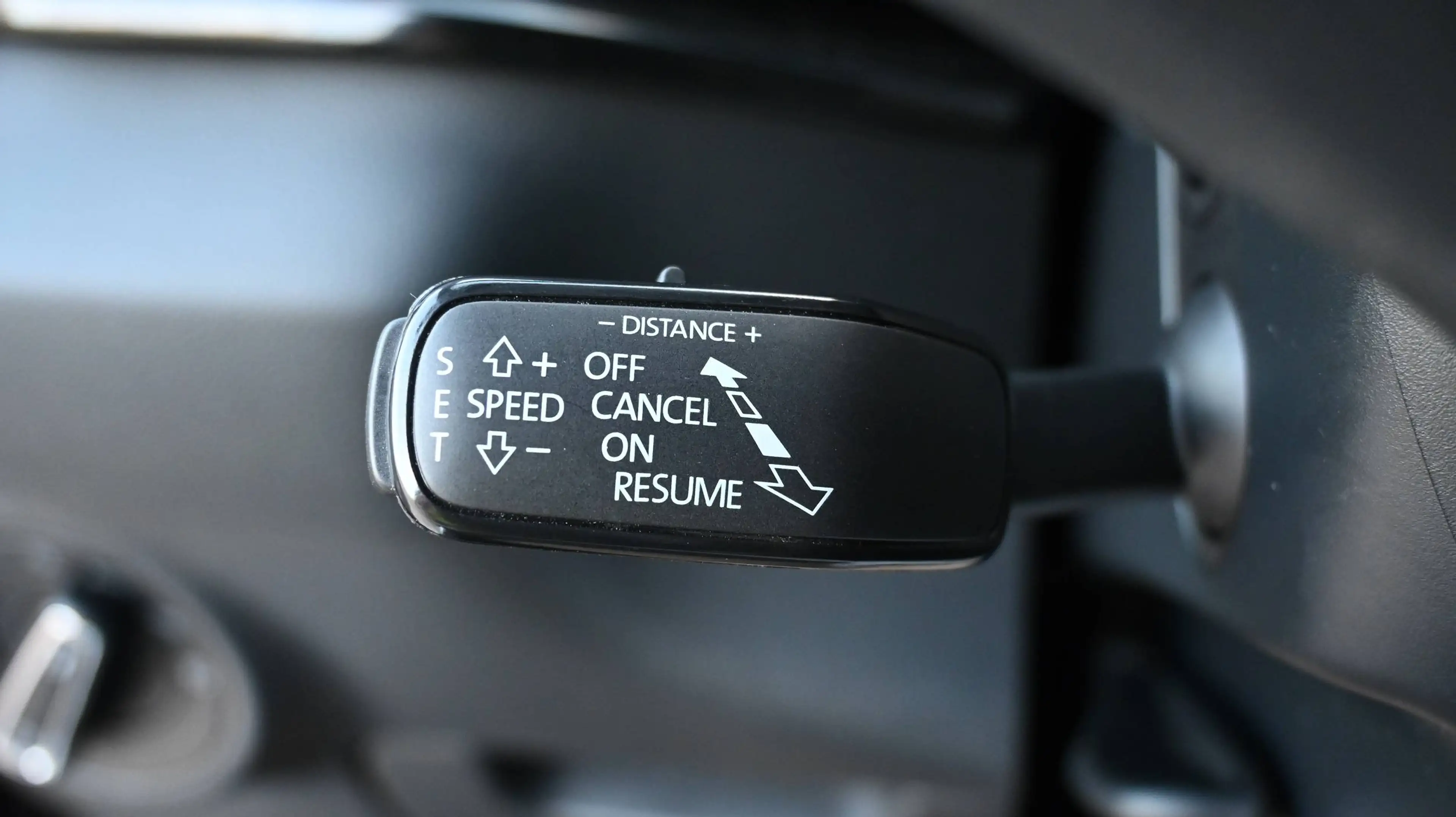 Skoda Karoq 2,0 TDI DSG Style / AHV / KAMERA / NAVI / VIRTUAL / — photo 15
