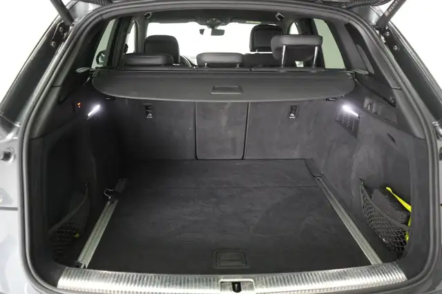 Audi Q5 view 7