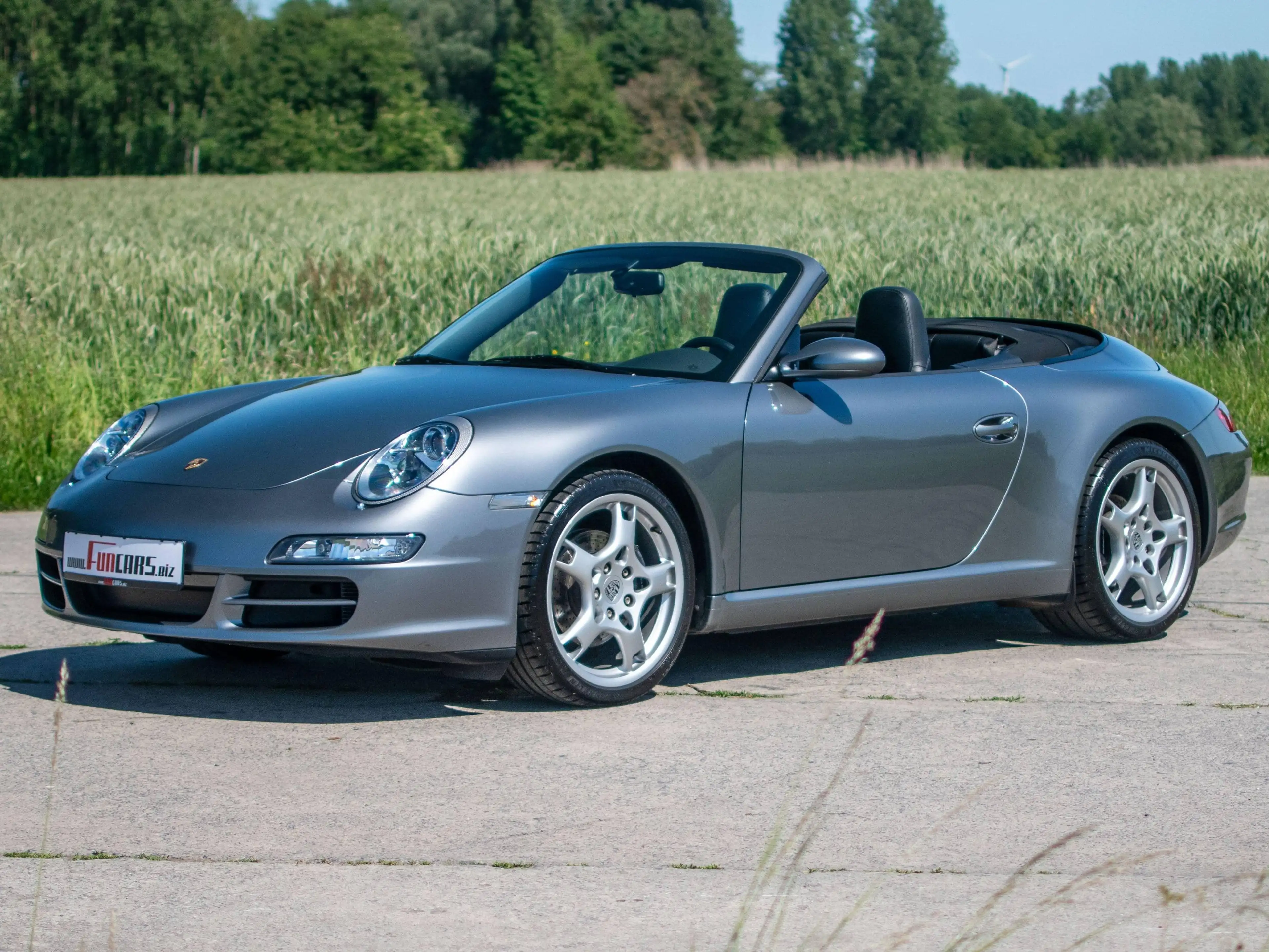 Porsche 997 Carrera 2 — photo 14