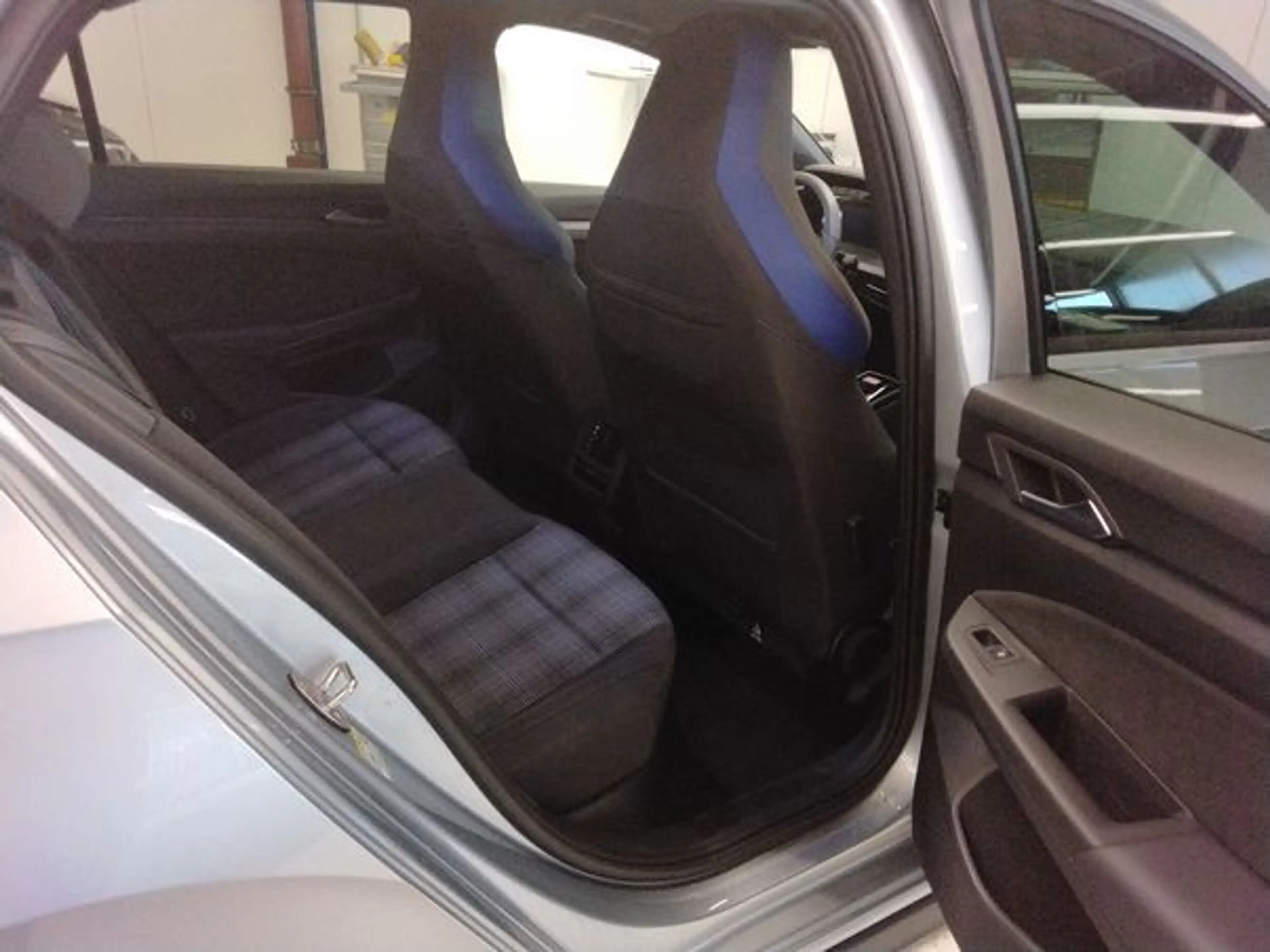 Volkswagen Golf GTE 1,5 l eHybrid OPF 130 kW (177 PS) / 85 kW (116 ... — photo 8