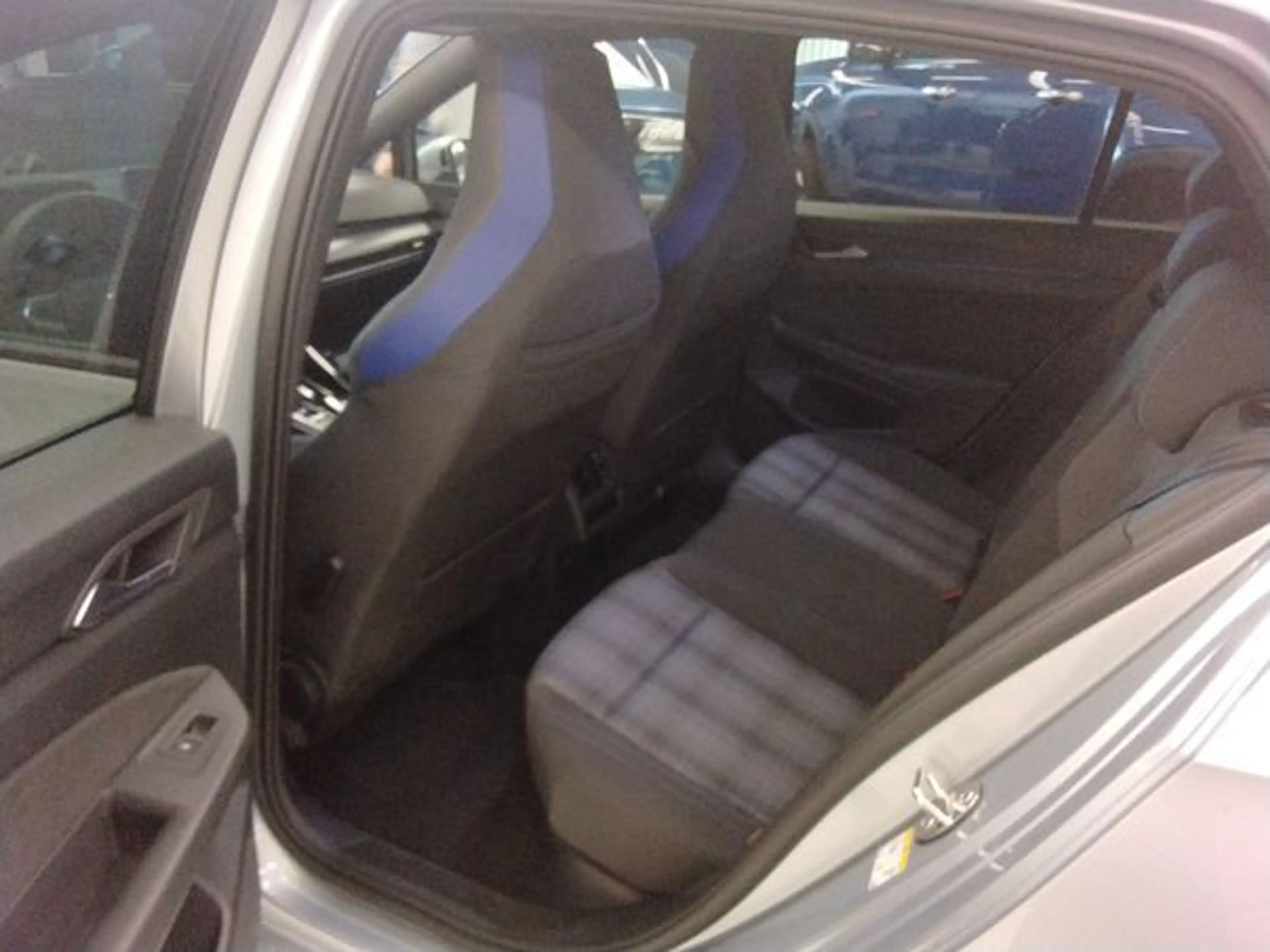 Volkswagen Golf GTE 1,5 l eHybrid OPF 130 kW (177 PS) / 85 kW (116 ... — photo 6