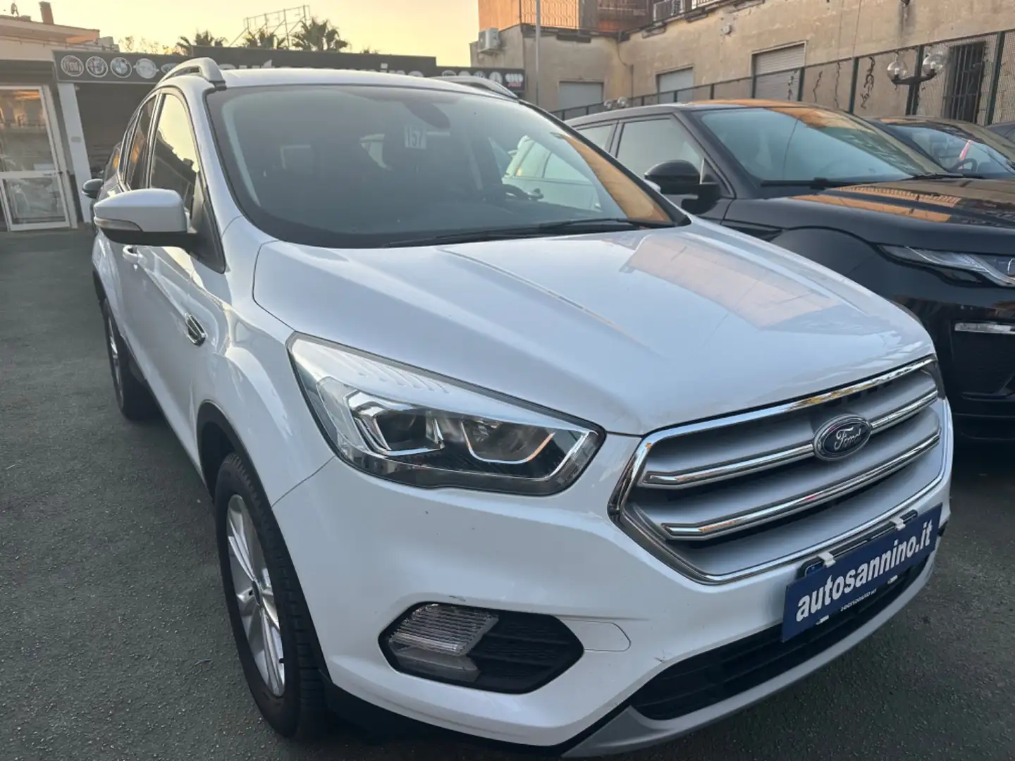 Ford Kuga Kuga 1.5 TDCI 120 CV S&S 2WD Powershift Titanium t Blanc - 1