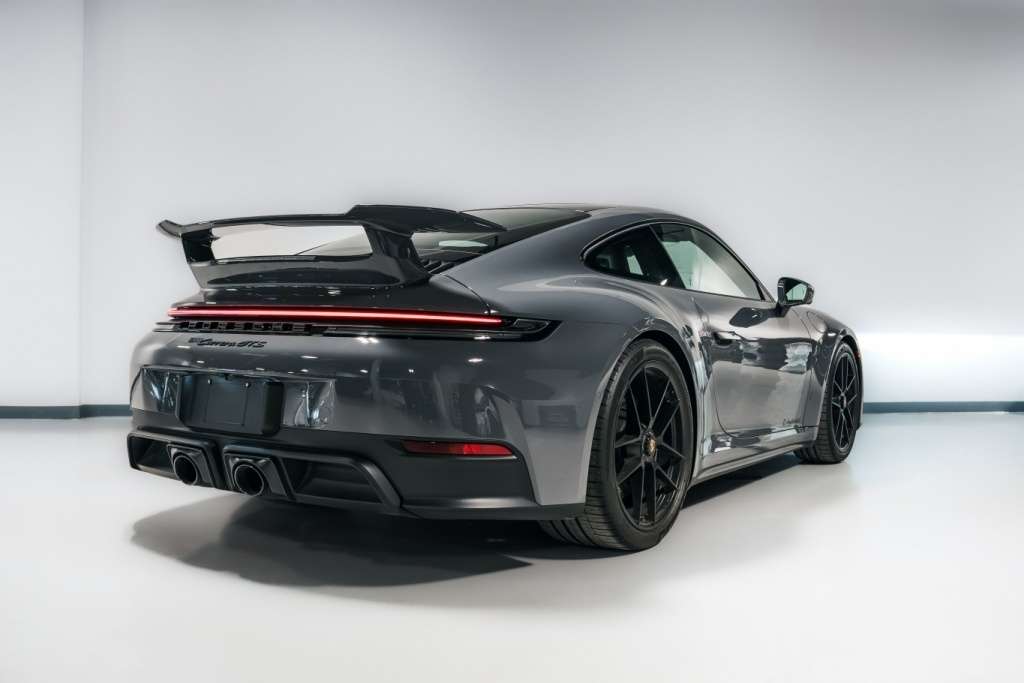 2026 Porsche 911 Carrera 2 GTS Aero — photo 5