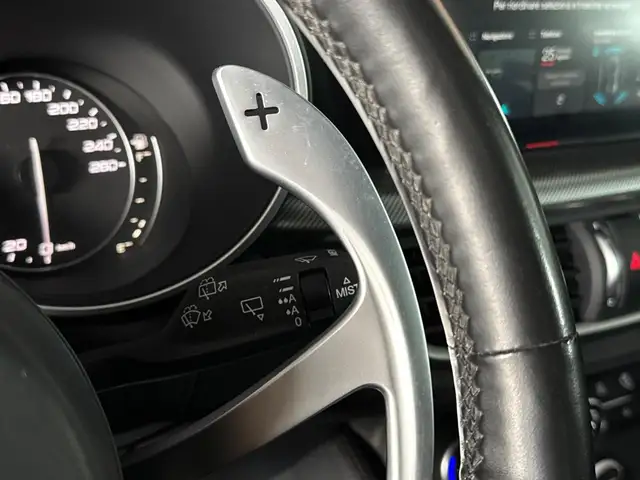 Alfa Romeo Stelvio view 12