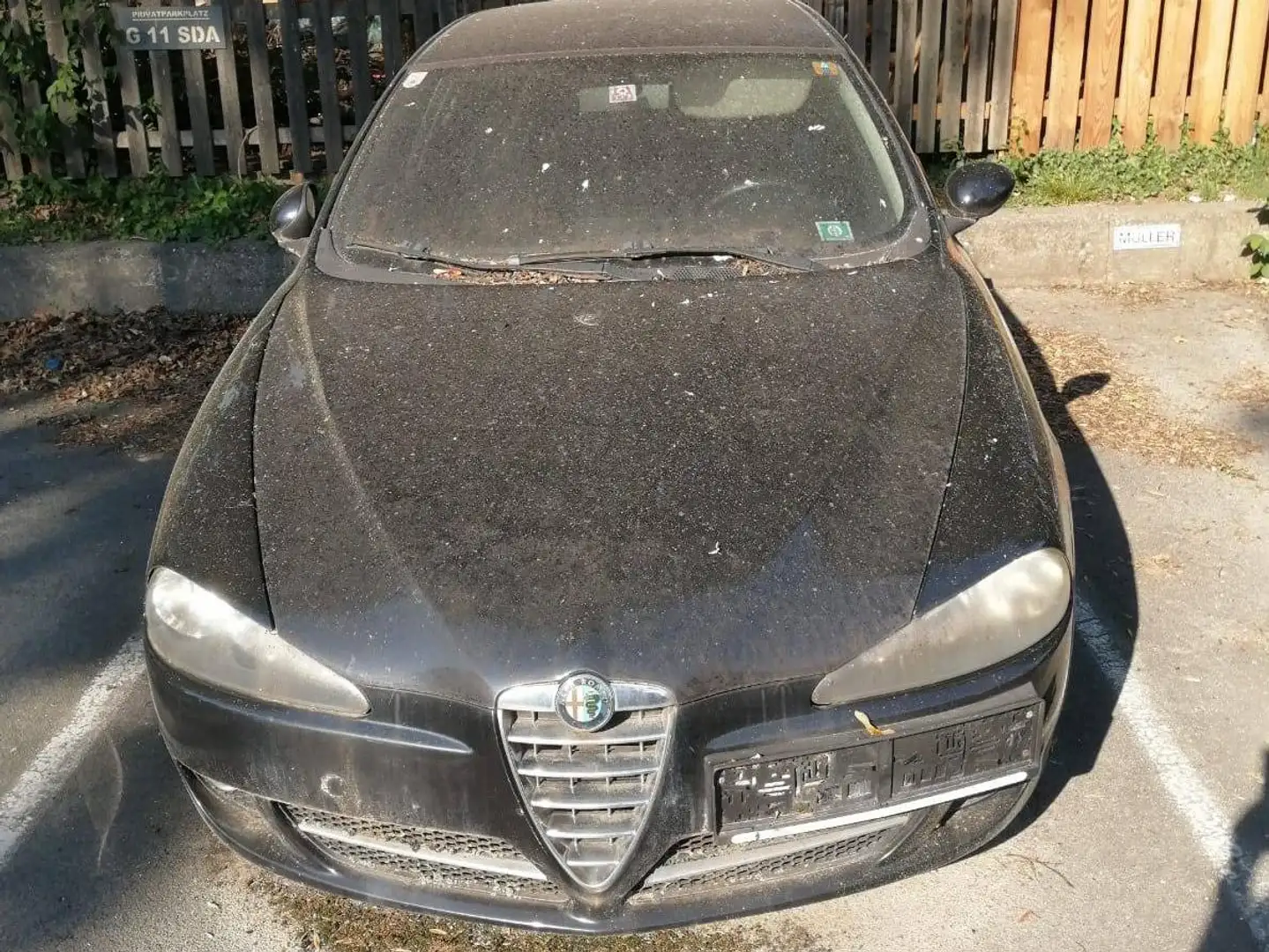 Alfa Romeo 147 Alfa 147 1,6 Twin Spark Distinctive Distinctive Schwarz - 1