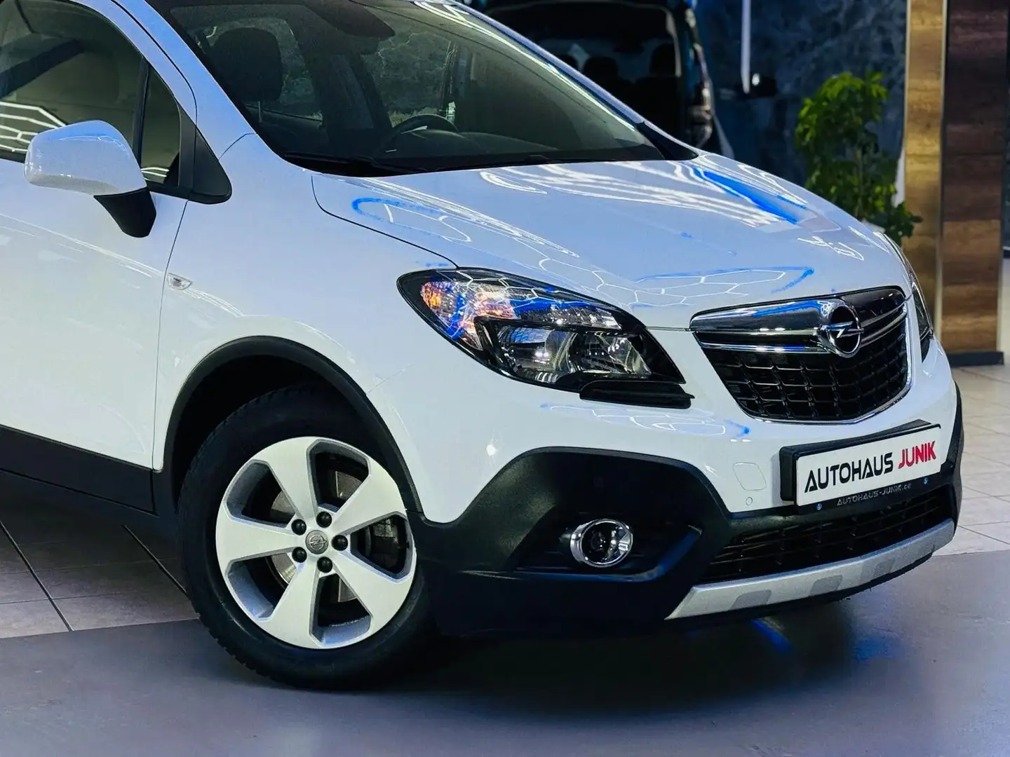 Opel Mokka 1.4 Turbo-Automatik-1.Hand-wenig Km Weiß - 2
