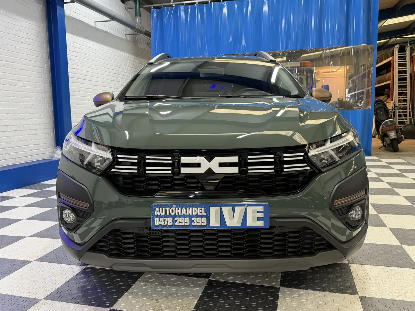 Dacia Jogger Jogger TCe 110 (7-plaats) Extreme Grün - 2