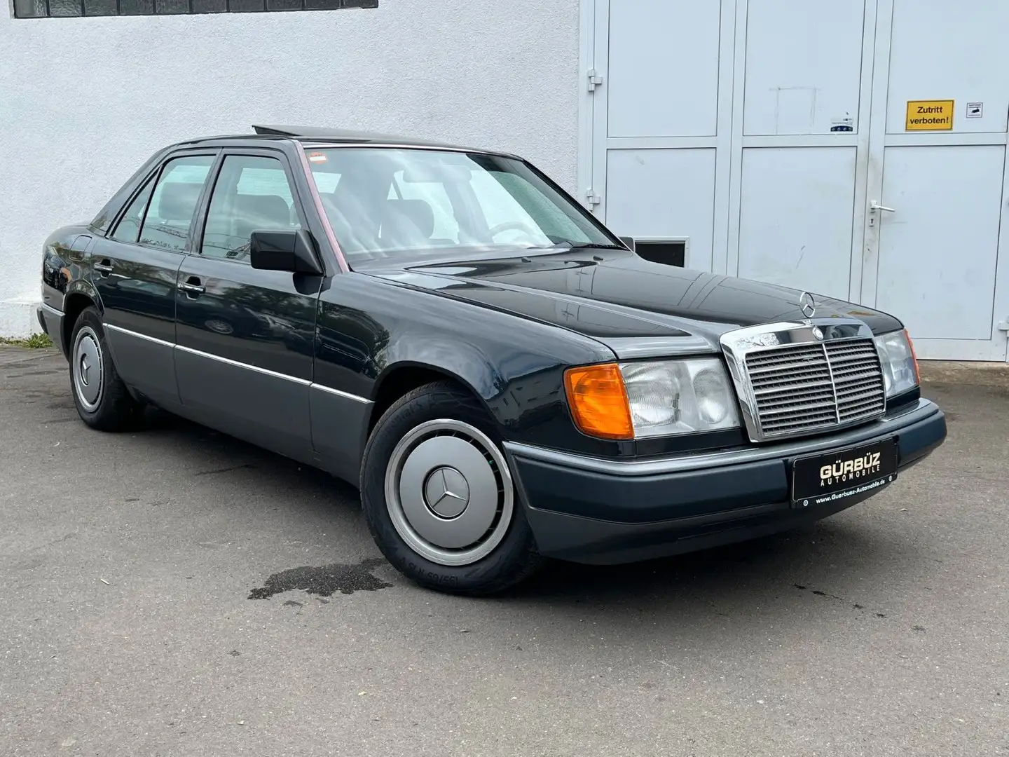 Mercedes-Benz 230 E orig.94TKM*Schiebedach*5-Gang Negru - 1