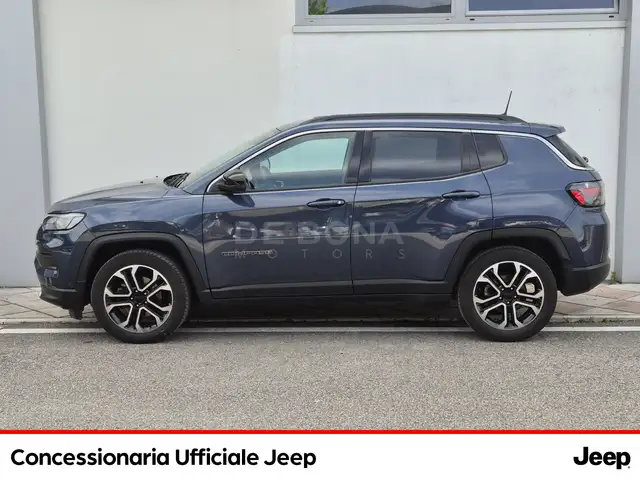 Jeep Compass view 3