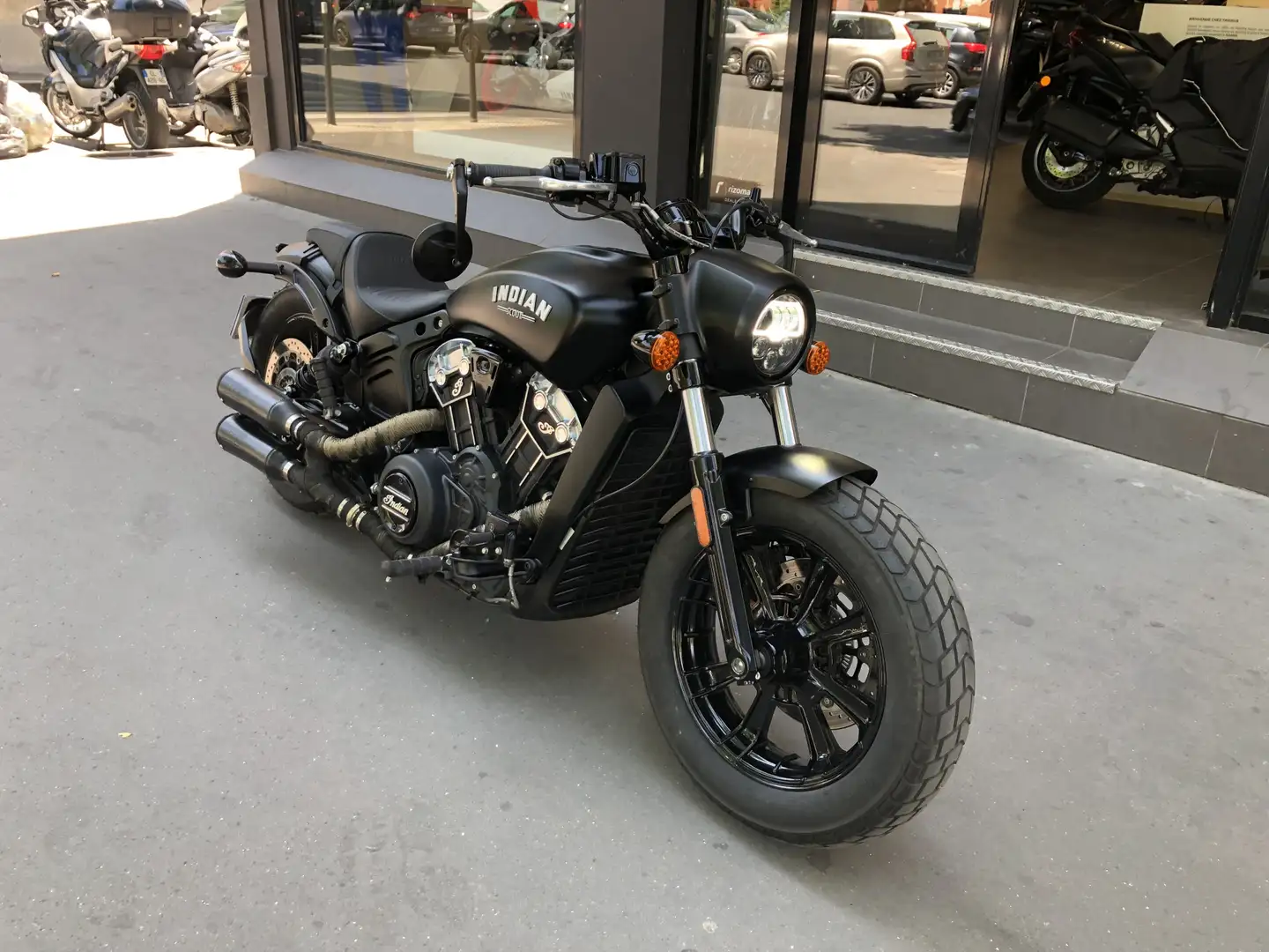 Indian Scout Noir - 1