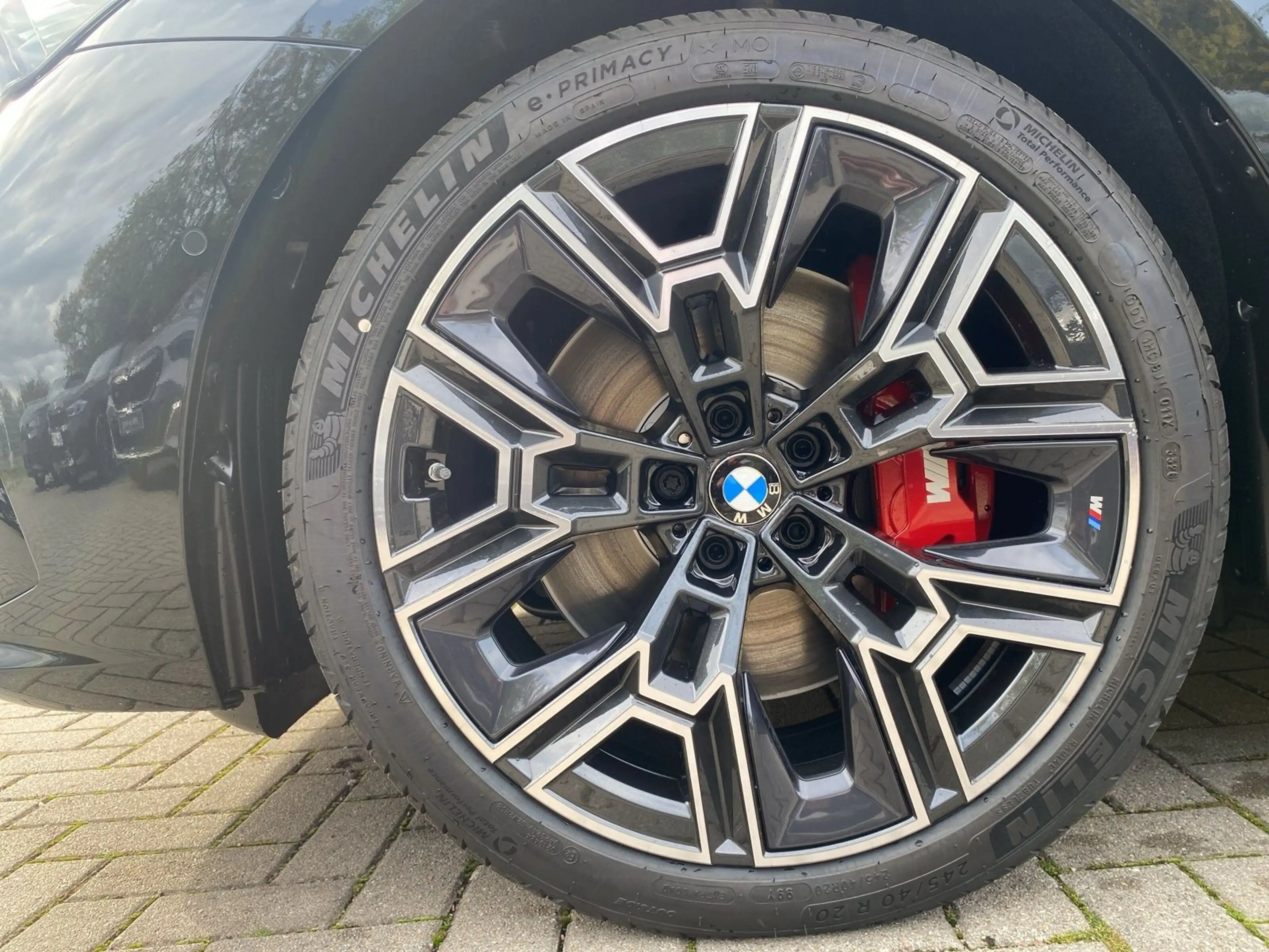 BMW i5 xDrive40 M Sportpaket Head-Up HK UPE: 99.250€ — photo 3