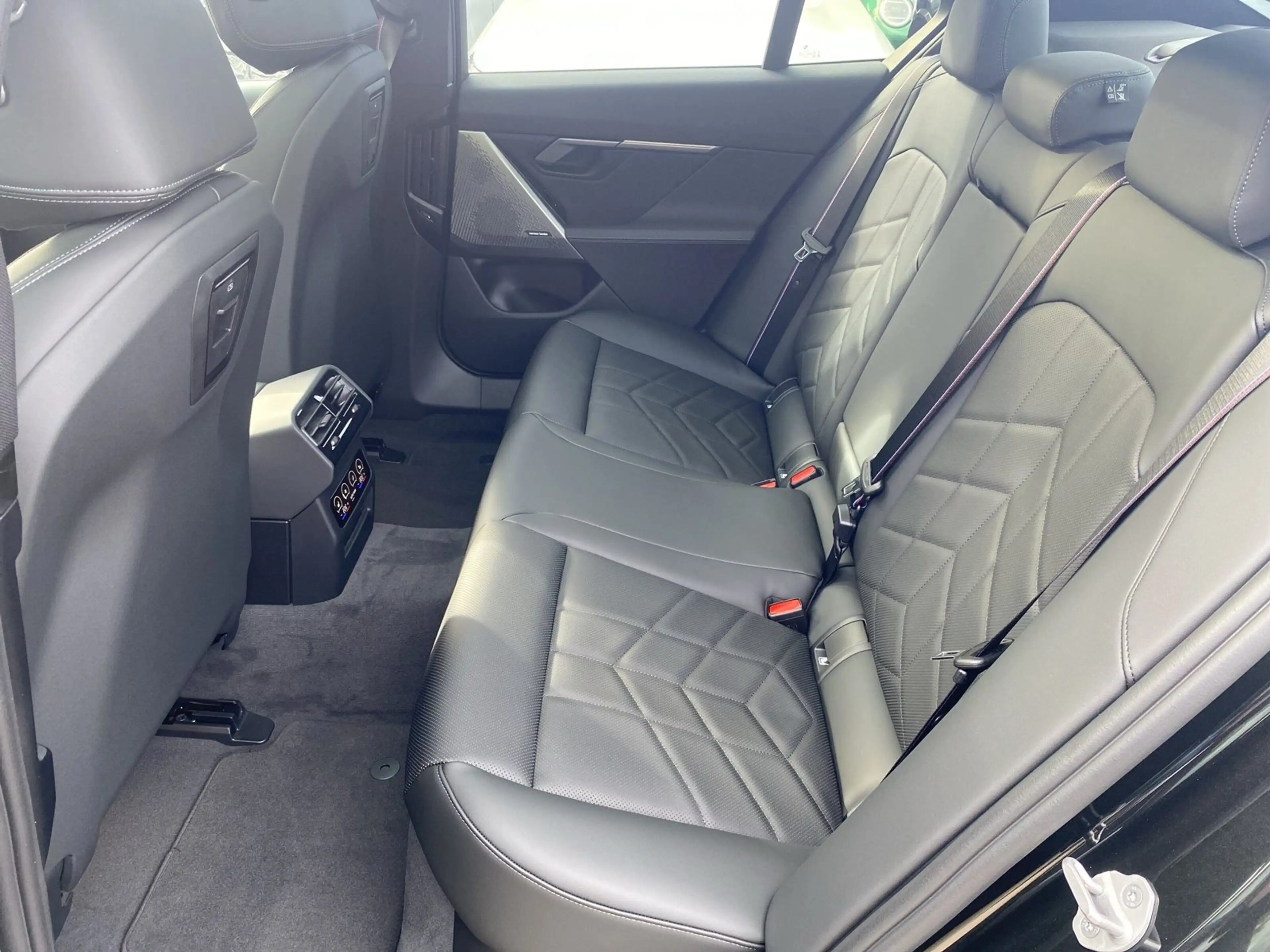 BMW i5 xDrive40 M Sportpaket Head-Up HK UPE: 99.250€ — photo 12