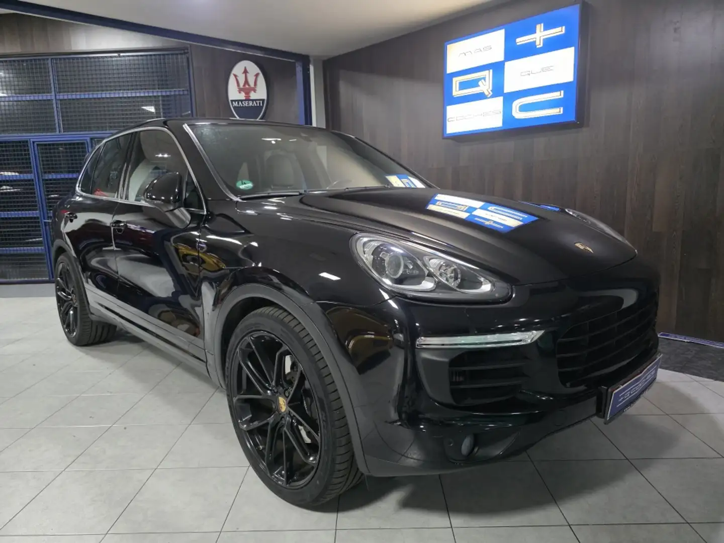 Porsche Cayenne Diesel Aut. Negro - 1