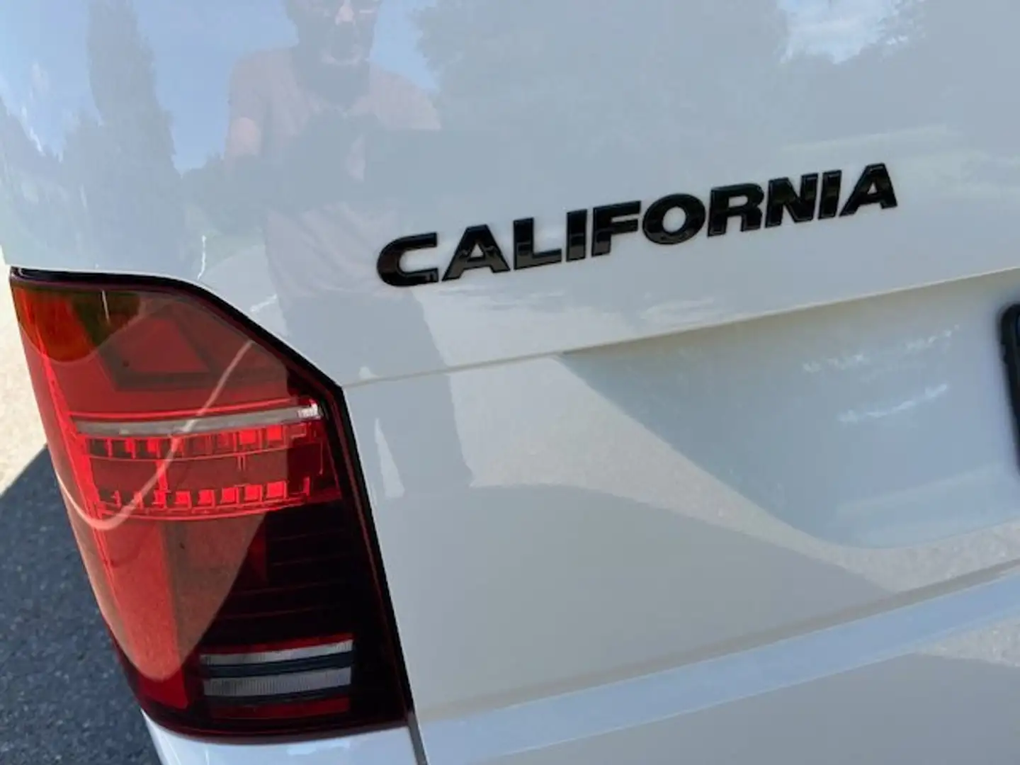 Volkswagen T6.1 California California T6.1 DSG Beach Tour Weiß - 2