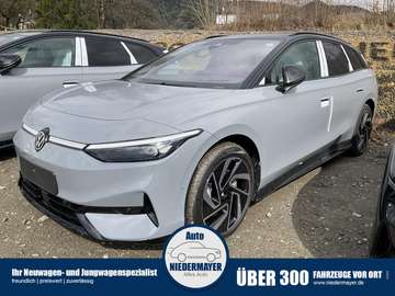 Tourer Pro S Black Style, AHK, IQ.Light, HuD, Area