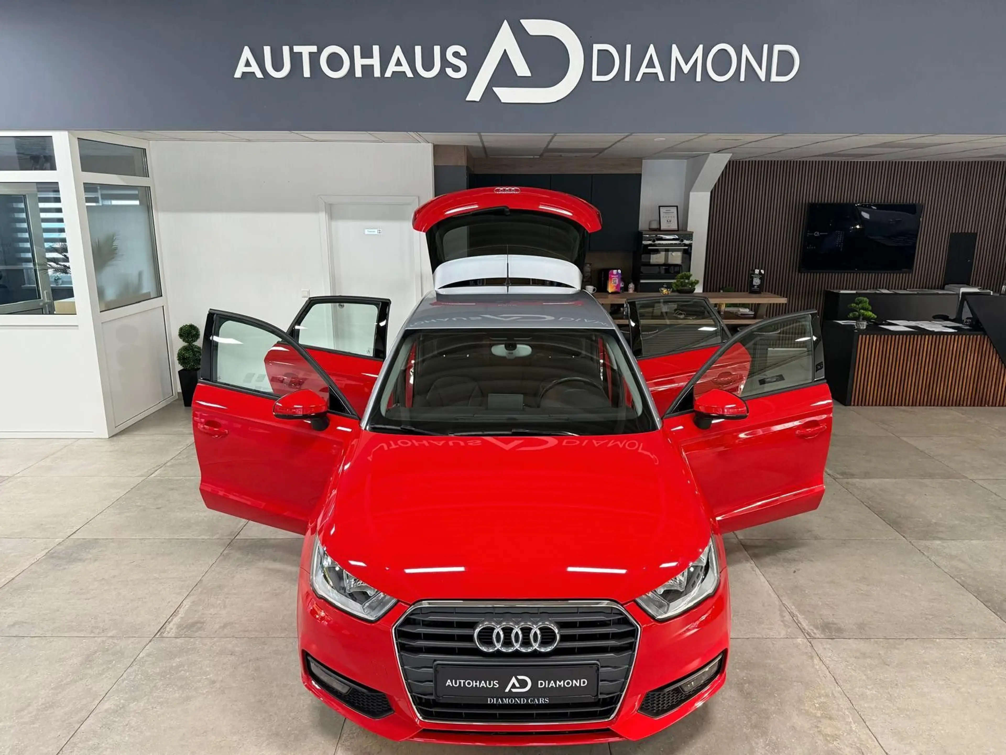 Audi A1 Sportback sport * SHZ * TEMPO * PDC * — photo 3