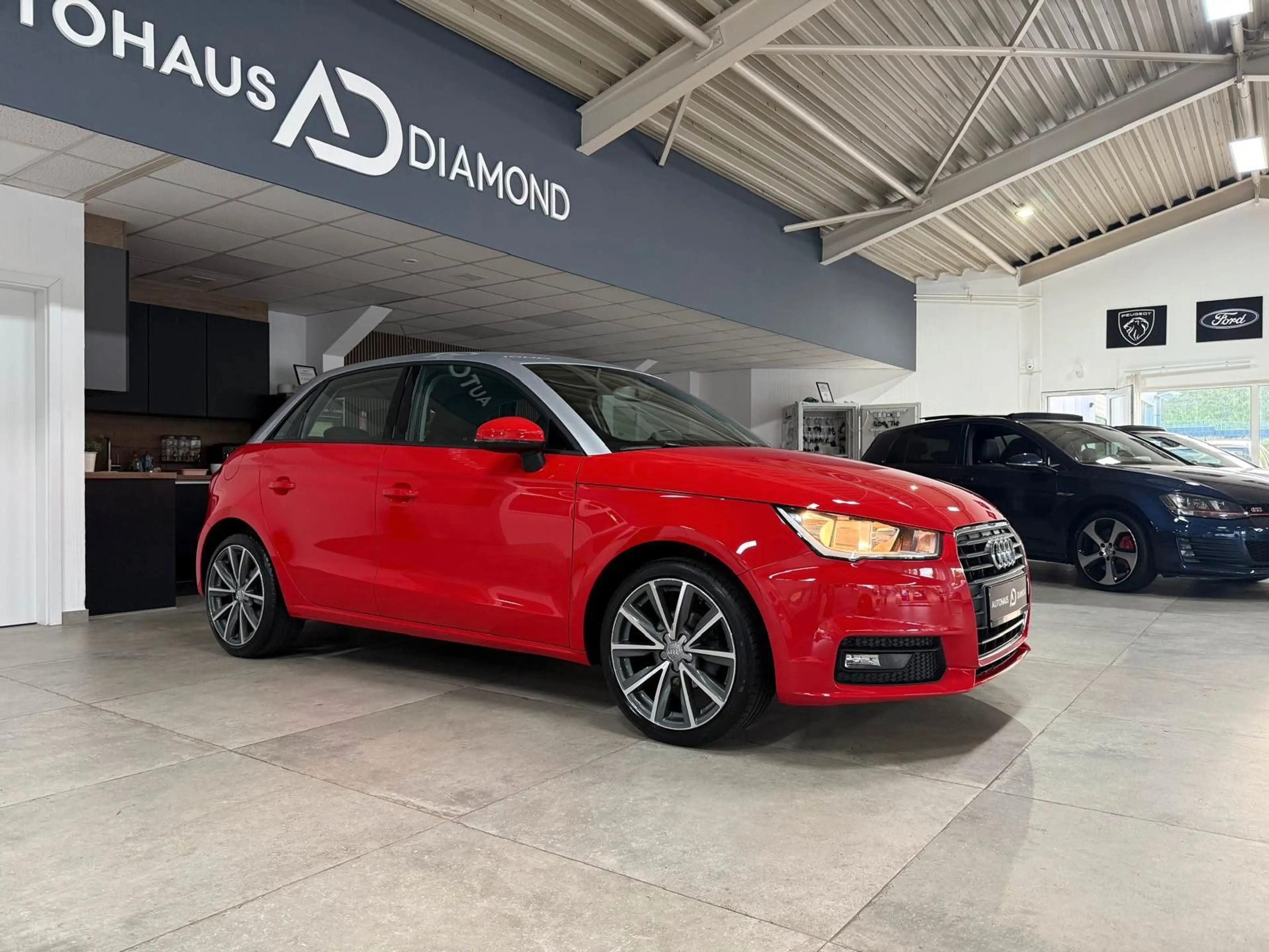 Audi A1 Sportback sport * SHZ * TEMPO * PDC * — photo 14