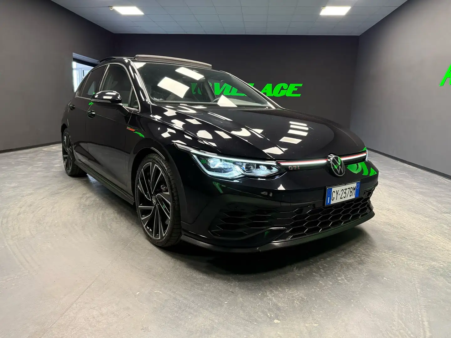 Volkswagen Golf GTI 5p 2.0 tsi 300cv dsg CLUBSPORT Negro - 1